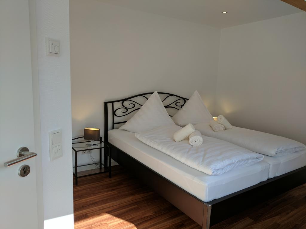 Ferienwohnung "Zum Klosterruinenblick" Kröv Dış mekan fotoğraf