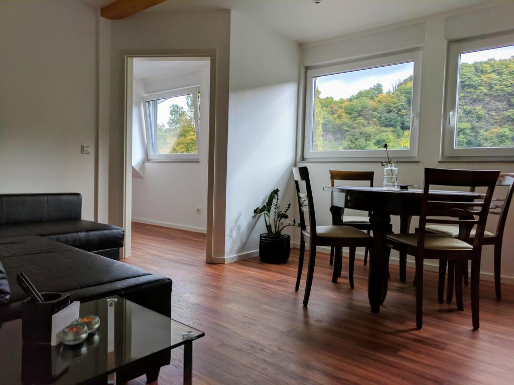 Ferienwohnung "Zum Klosterruinenblick" Kröv Dış mekan fotoğraf